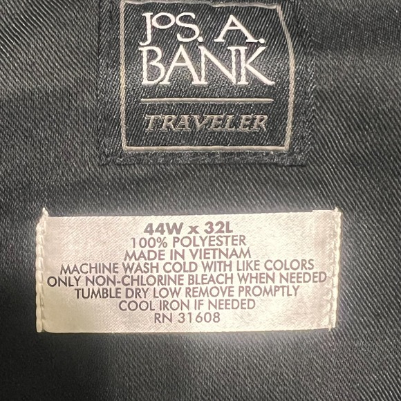 Jos. A. Bank Traveler Men's Dress Pants 44x32 Black NWT Traditional Fit Wrinkle - Picture 9 of 9